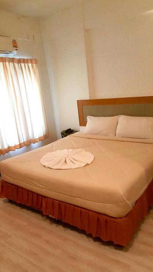 Polkadot Hostel พิษณุโลก ภายนอก รูปภาพ